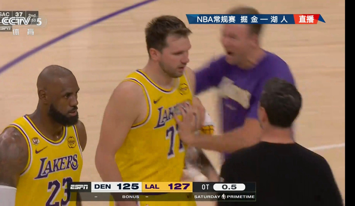 东契奇技术犯规累计达16次 被禁赛停薪损失27万美