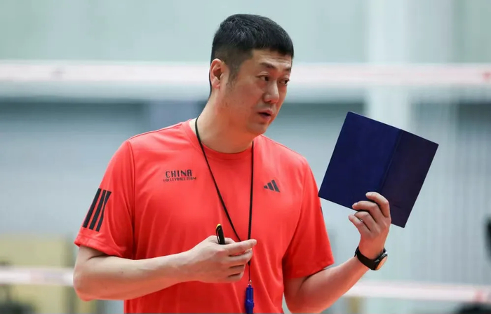 朱婷缺席中国女排集训名单引球迷质疑排协决策